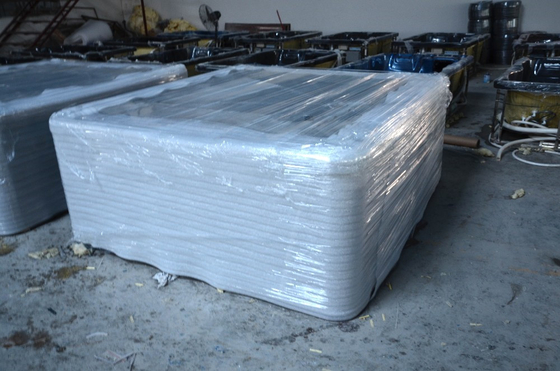 ขนาดใหญ่ 5 ท่าน Prefab เหนือพื้นดิน 2.2m สระว่ายน้ำอ่างน้ำร้อนรูปสี่เหลี่ยมผืนผ้า